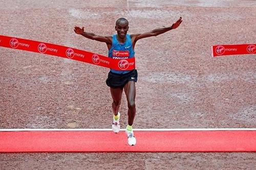 Eliud foi primeiro com vantagem / Foto: Getty Images